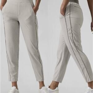 Athleta Brooklyn Textured Ankle Pant Womens Gray Striped Size 8  (838)